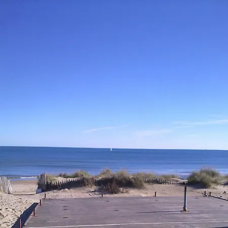 76, Port Nature Colline 2 Village Naturiste Apartman *
